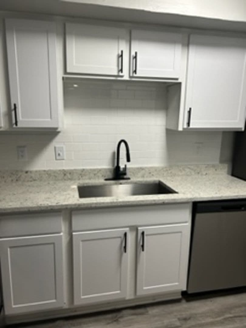 Irving Apartment: 3149 W. Walnut Hill Ln.