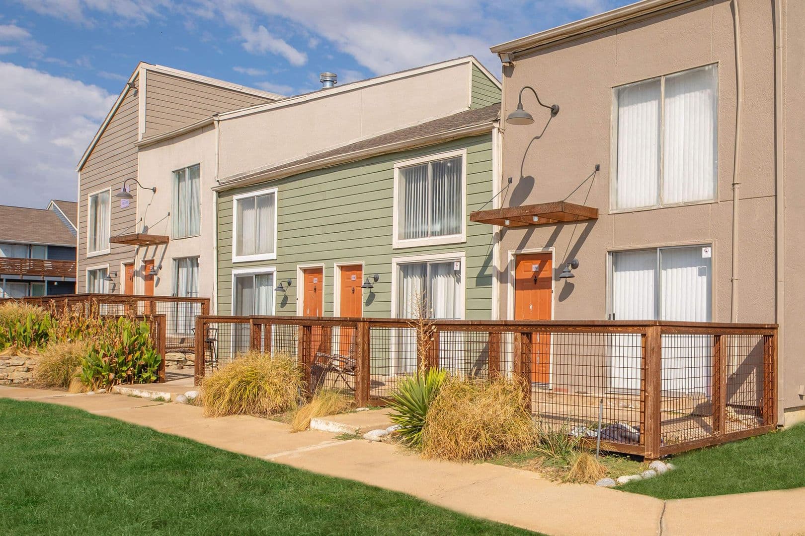 Irving Apartment: 3005 W. Walnut Hill Ln.