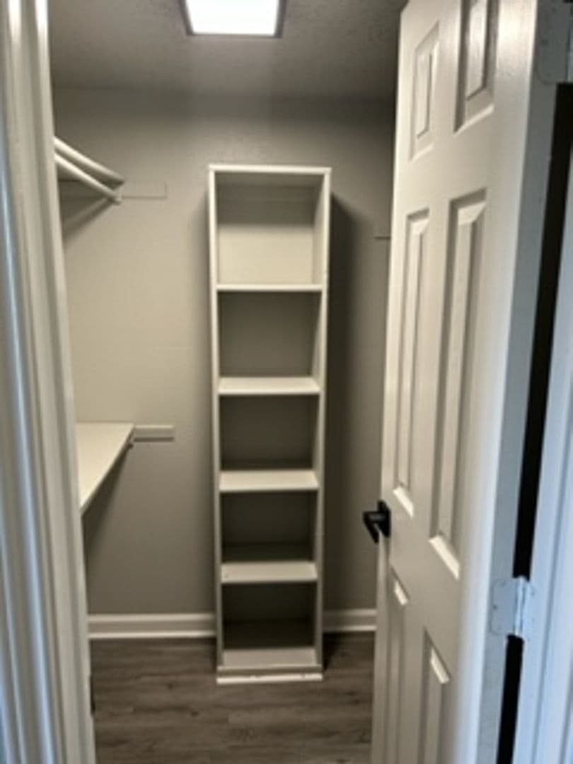 Irving Apartment: 3149 W. Walnut Hill Ln.