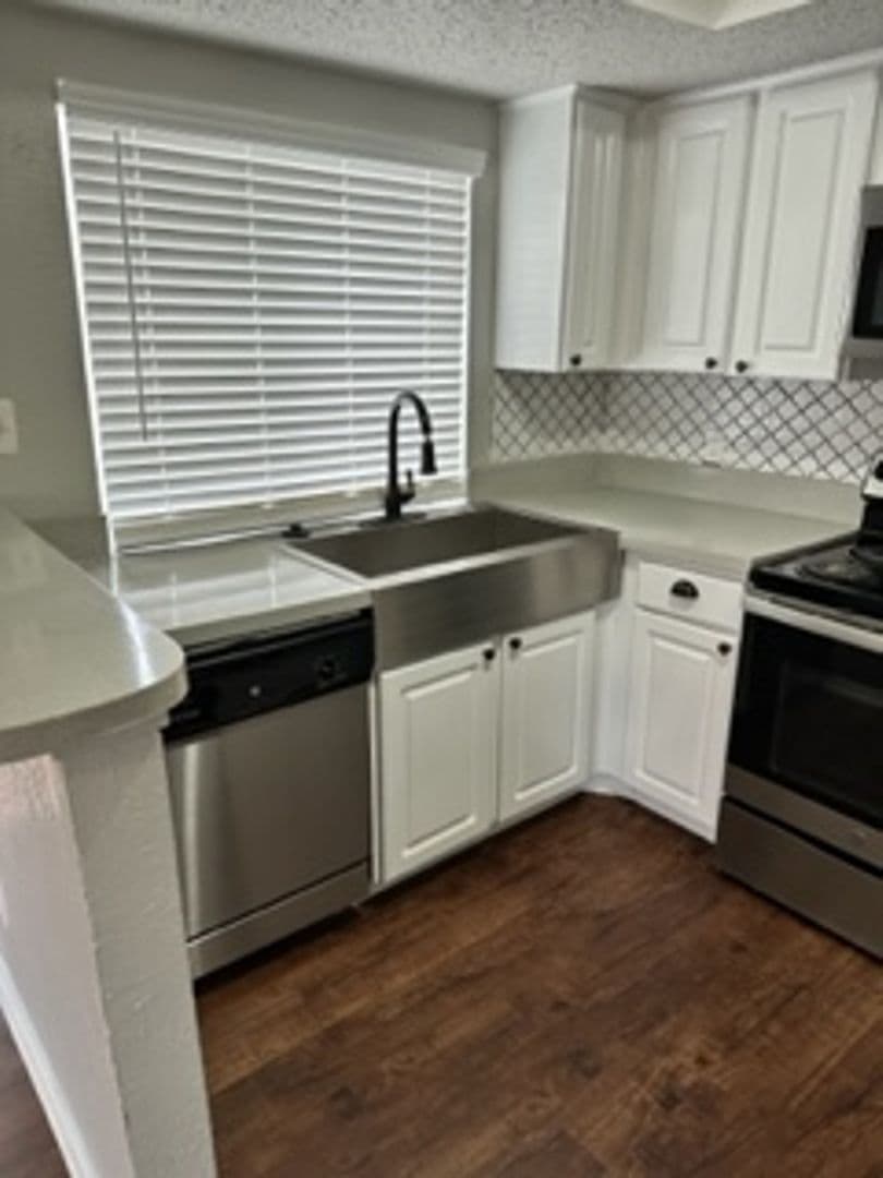 Irving Apartment: 3005 W. Walnut Hill Ln.