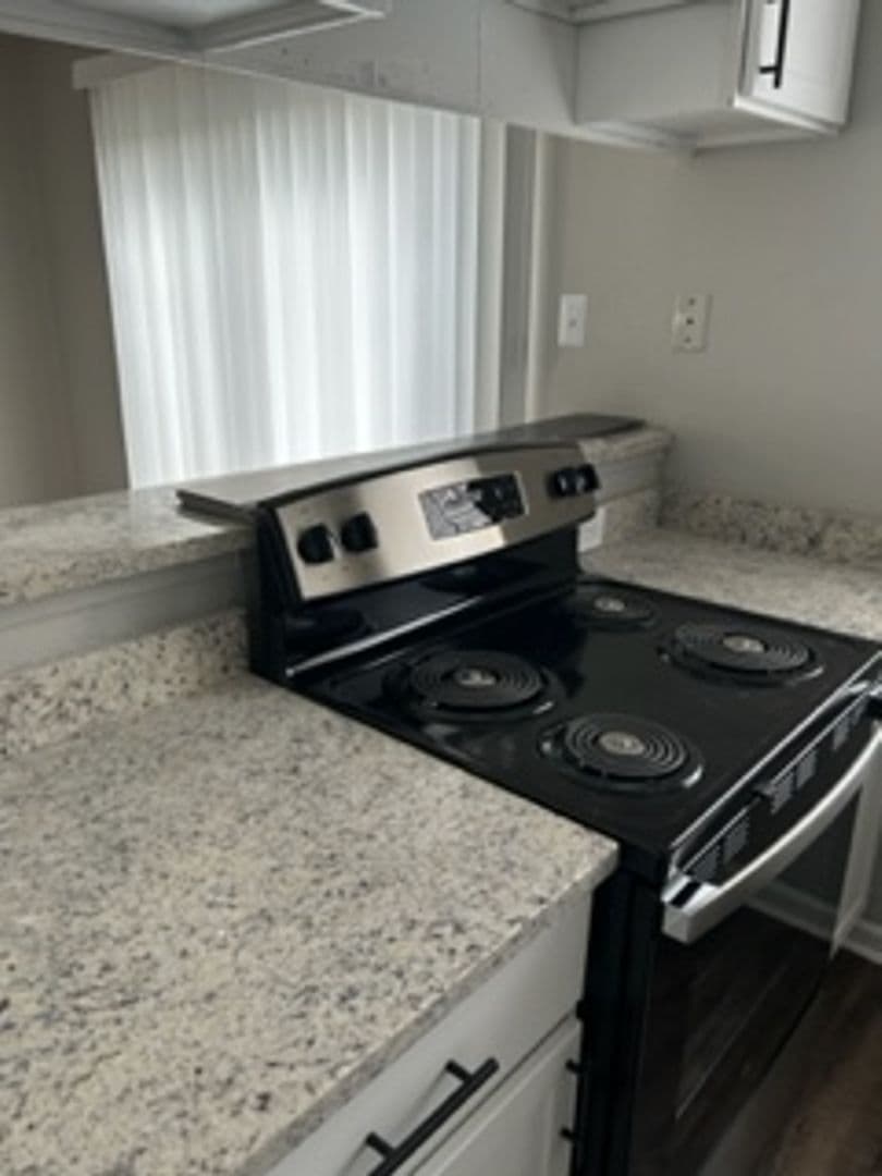 Irving Apartment: 3005 W. Walnut Hill Ln.