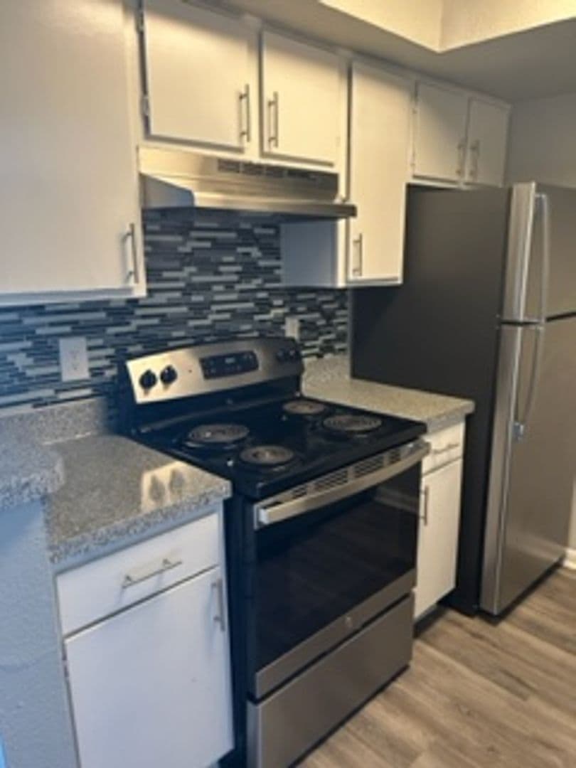 Irving Apartment: 3149 W. Walnut Hill Ln.