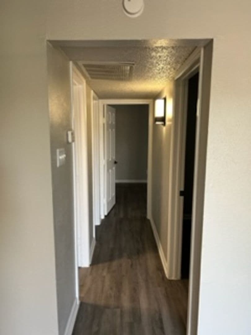 Irving Apartment: 3149 W. Walnut Hill Ln.