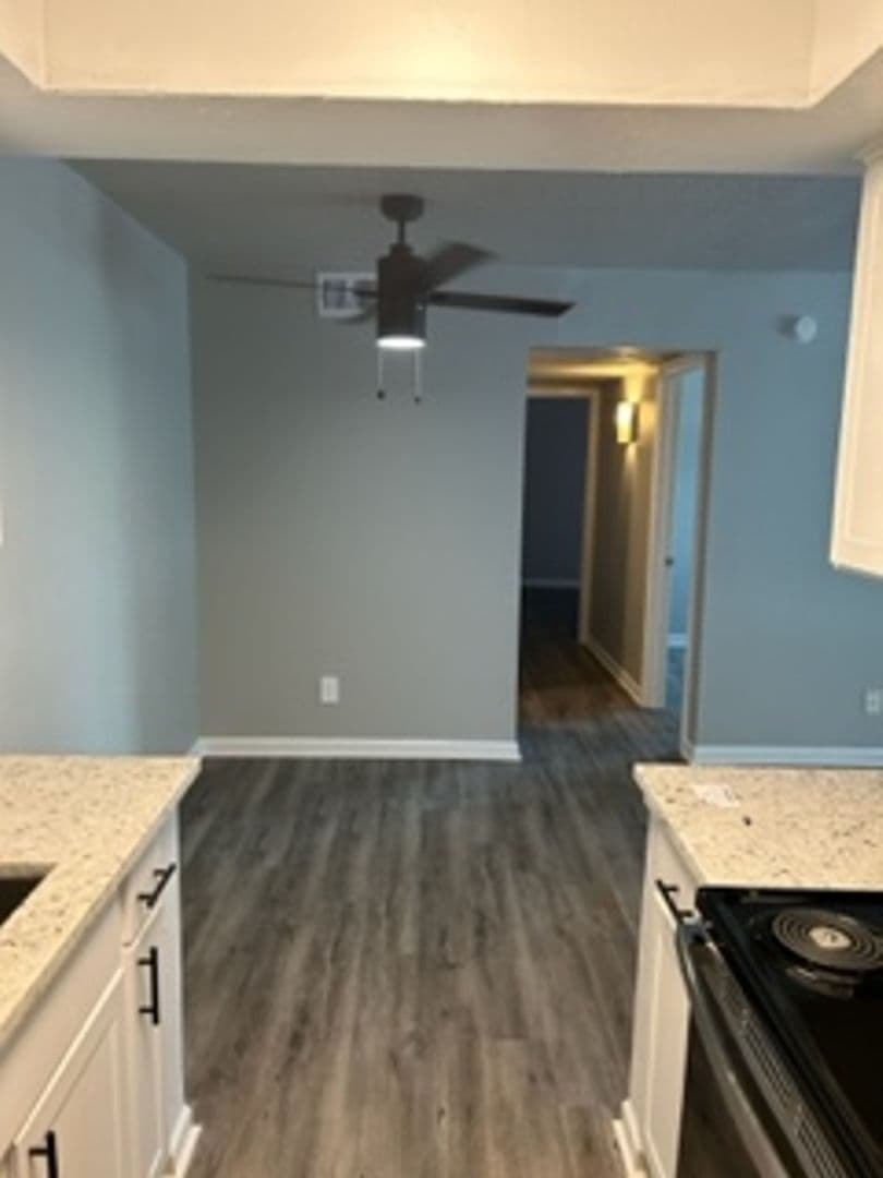 Irving Apartment: 3149 W. Walnut Hill Ln.