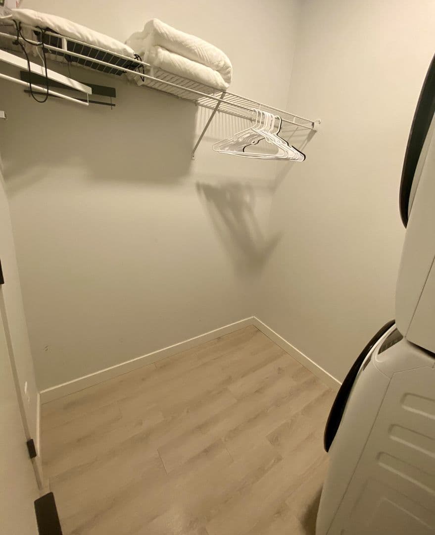 Bismarck Apartment: 630 E. Main Ave.