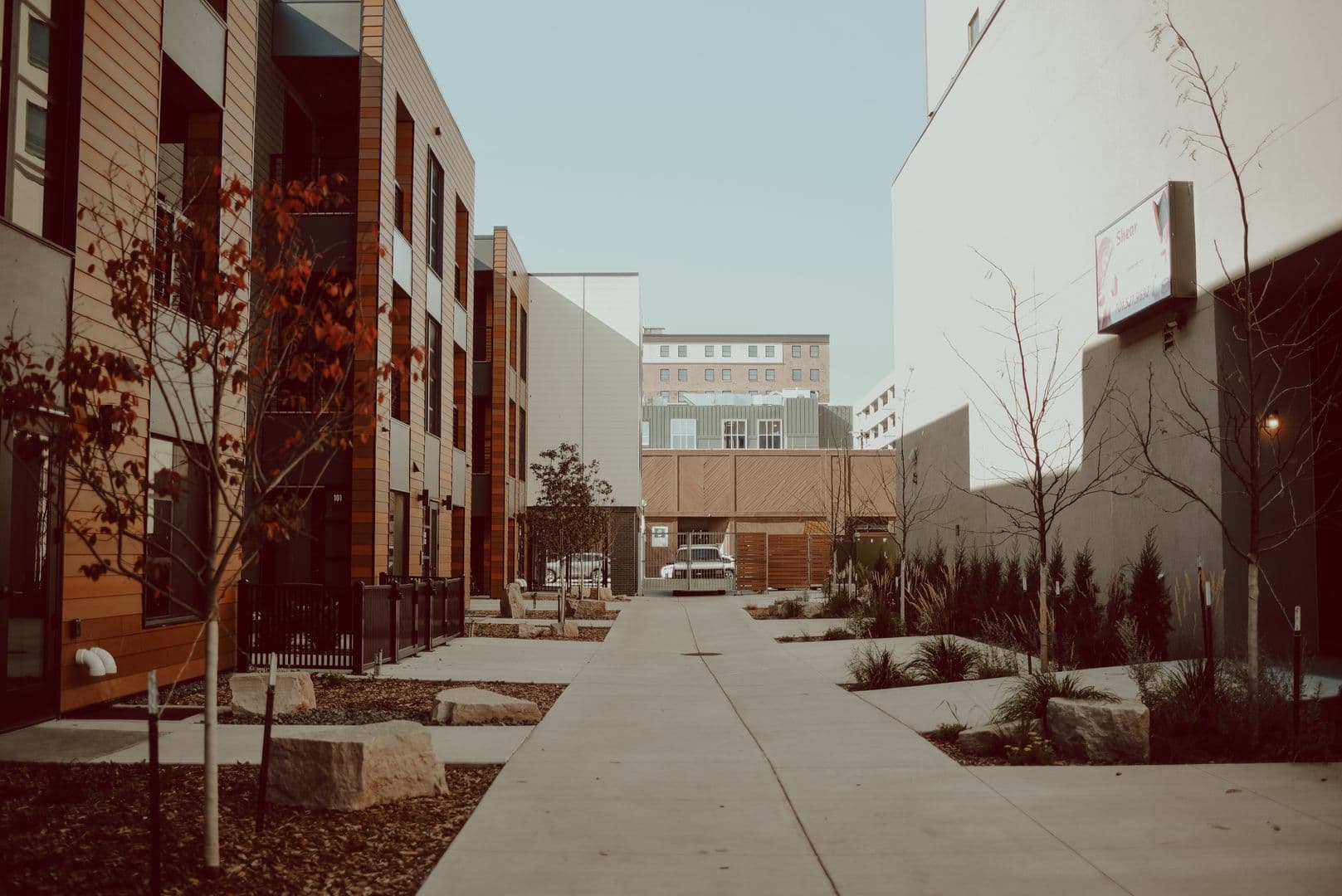Bismarck Apartment: 630 E. Main Ave.