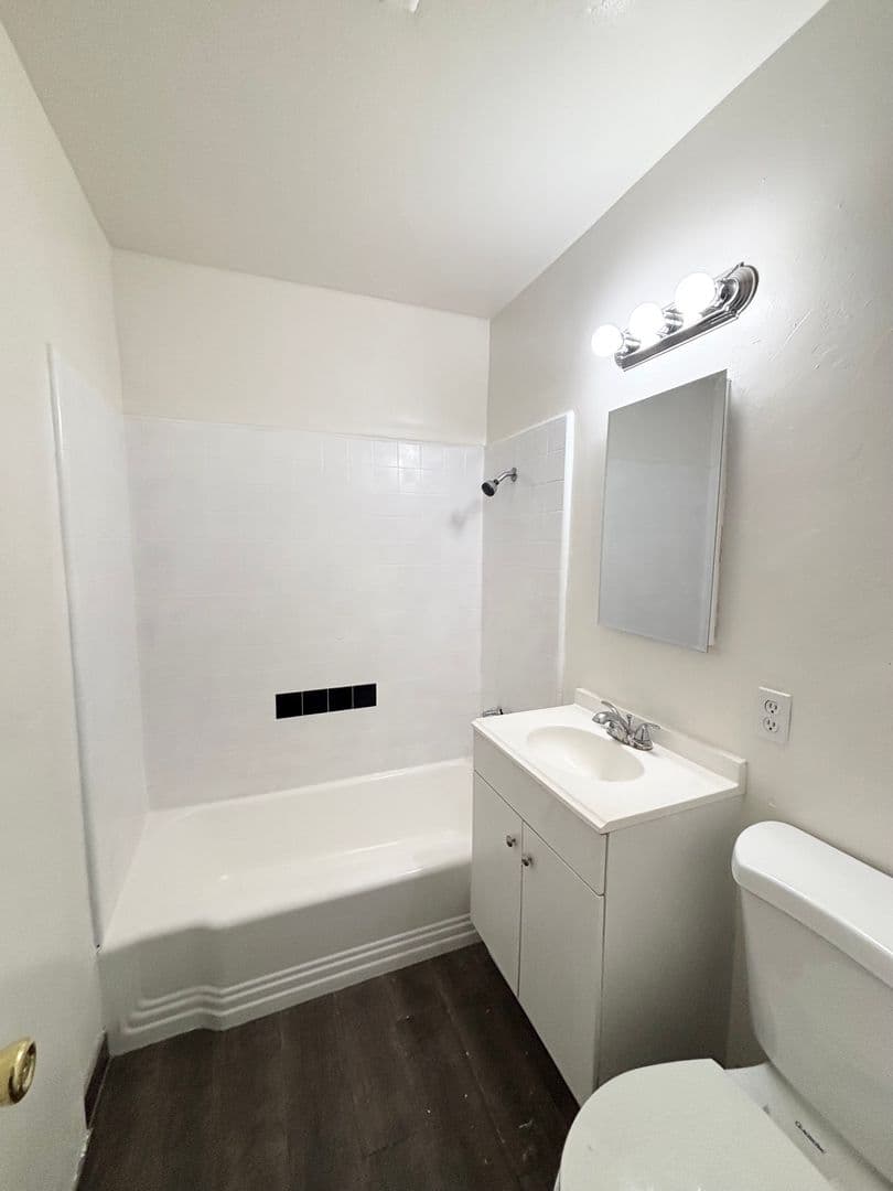 Lompoc Apartment: 518 - 520 North G Street