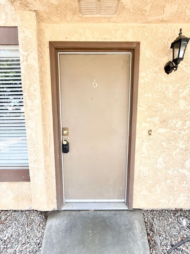 Lompoc Apartment: 736 North F Street