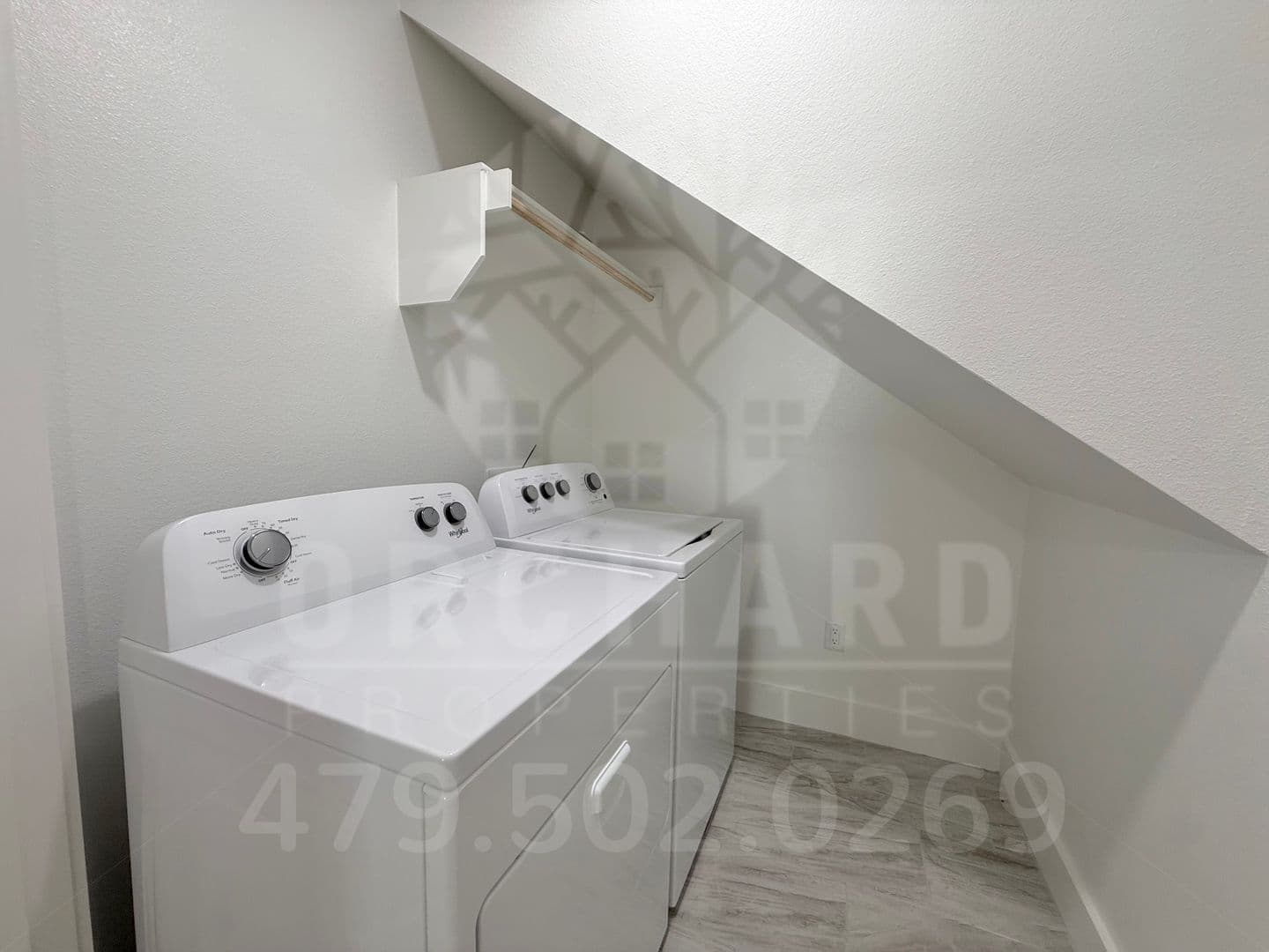 Siloam Springs Apartment: 2005 E Brookview Drive