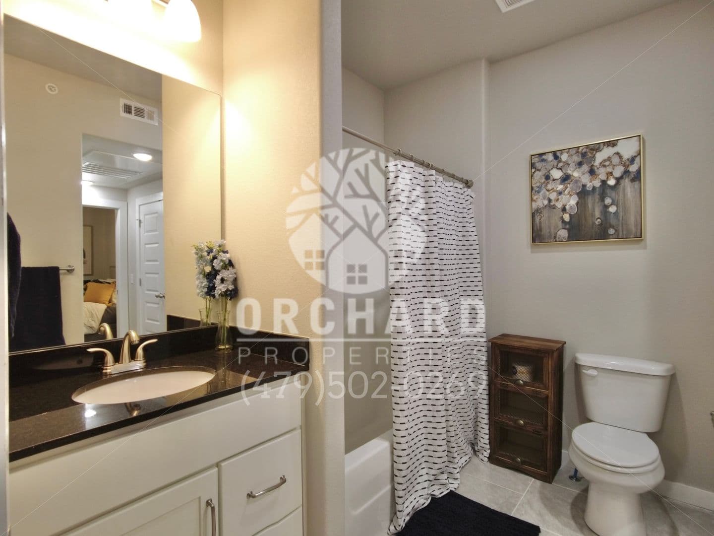 Siloam Springs Apartment: 2001 E. Brookview Circle