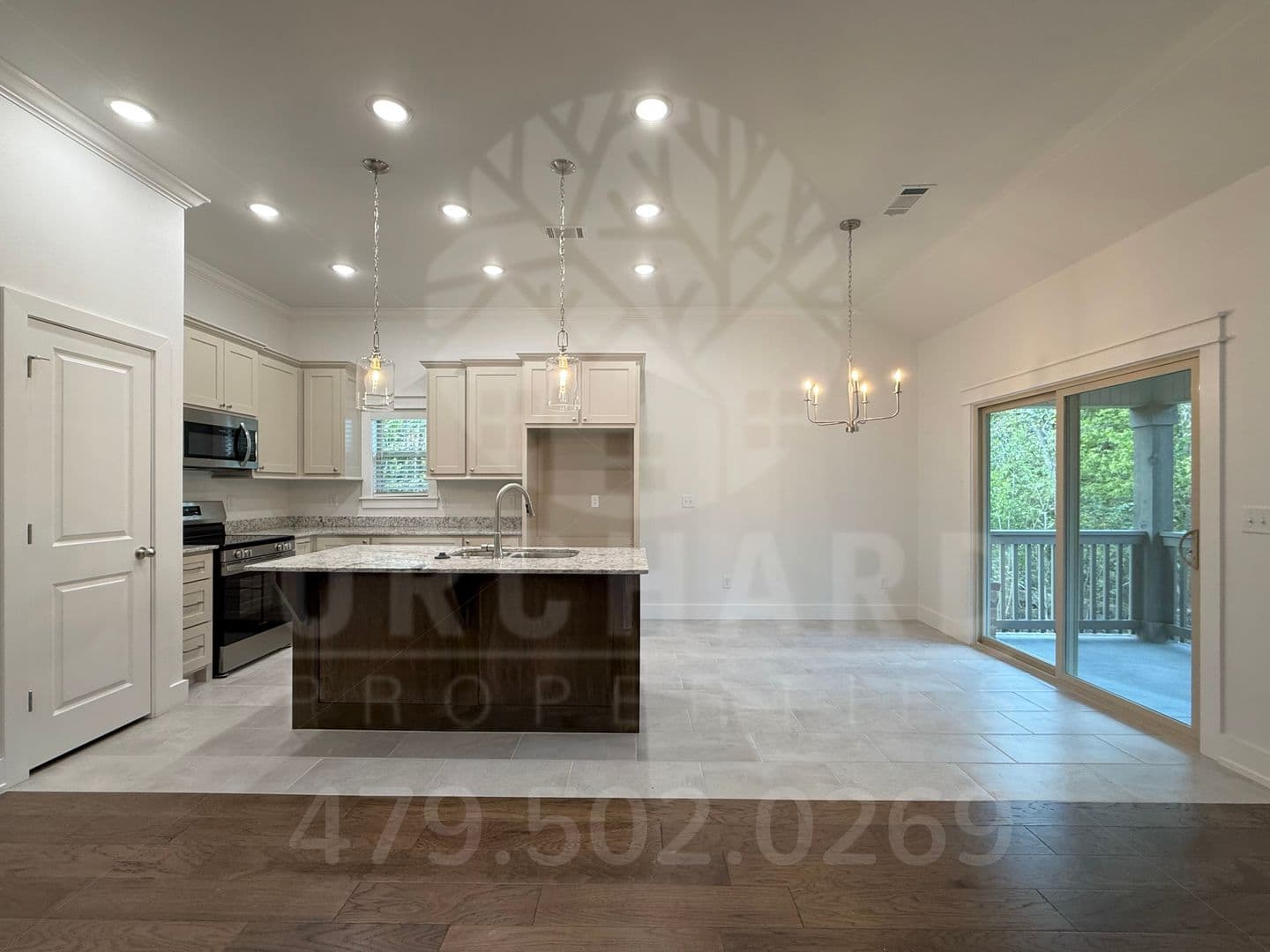 Bella Vista House: 8 Magrath Place