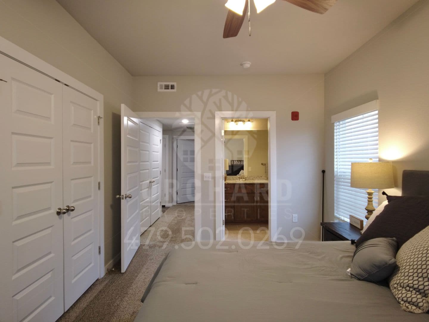 Siloam Springs Apartment: 2001 E. Brookview Circle