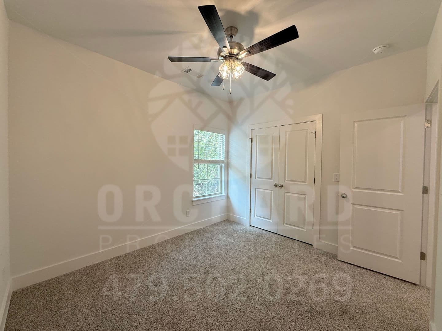 Bella Vista House: 8 Magrath Place
