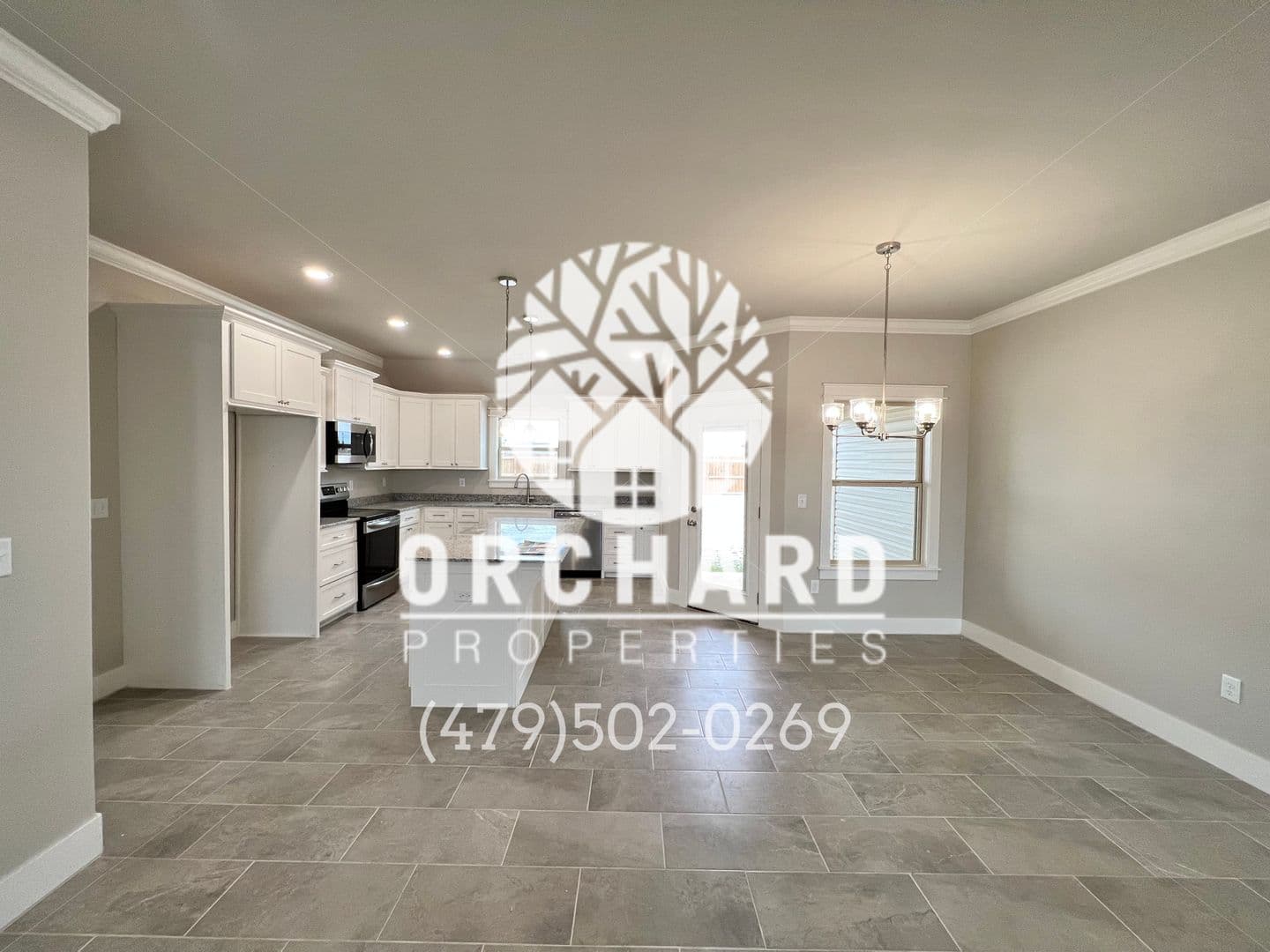 Siloam Springs House: 3203 N. Ethan Drive