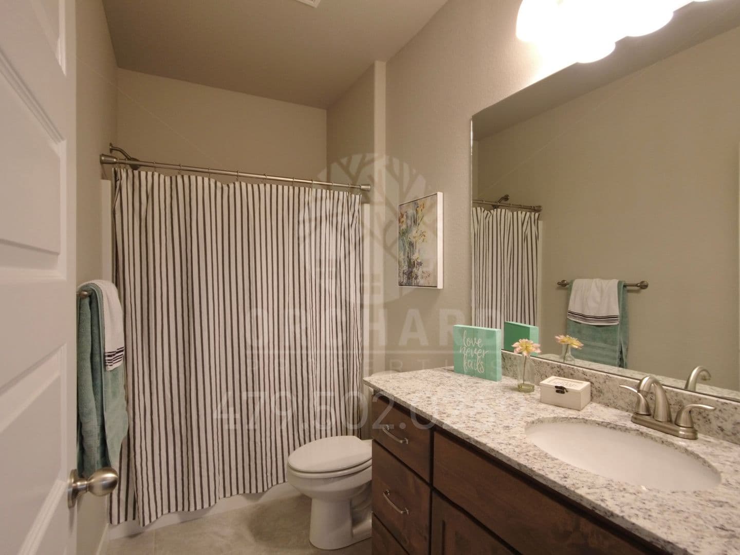 Siloam Springs Apartment: 2001 E. Brookview Circle