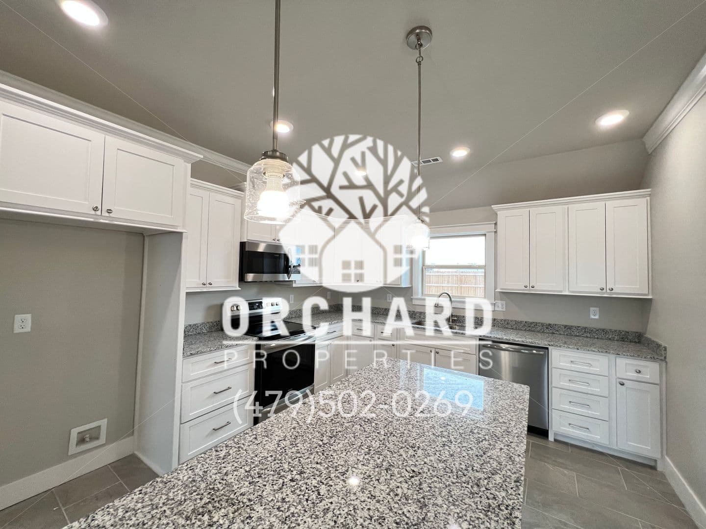 Siloam Springs House: 3203 N. Ethan Drive