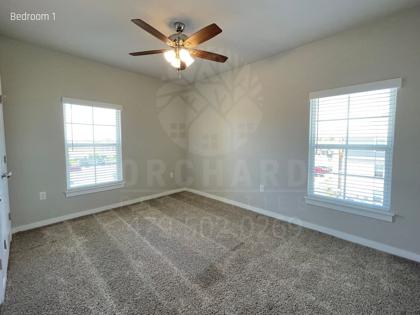 Siloam Springs Apartment: 1900 E. Brookview Circle