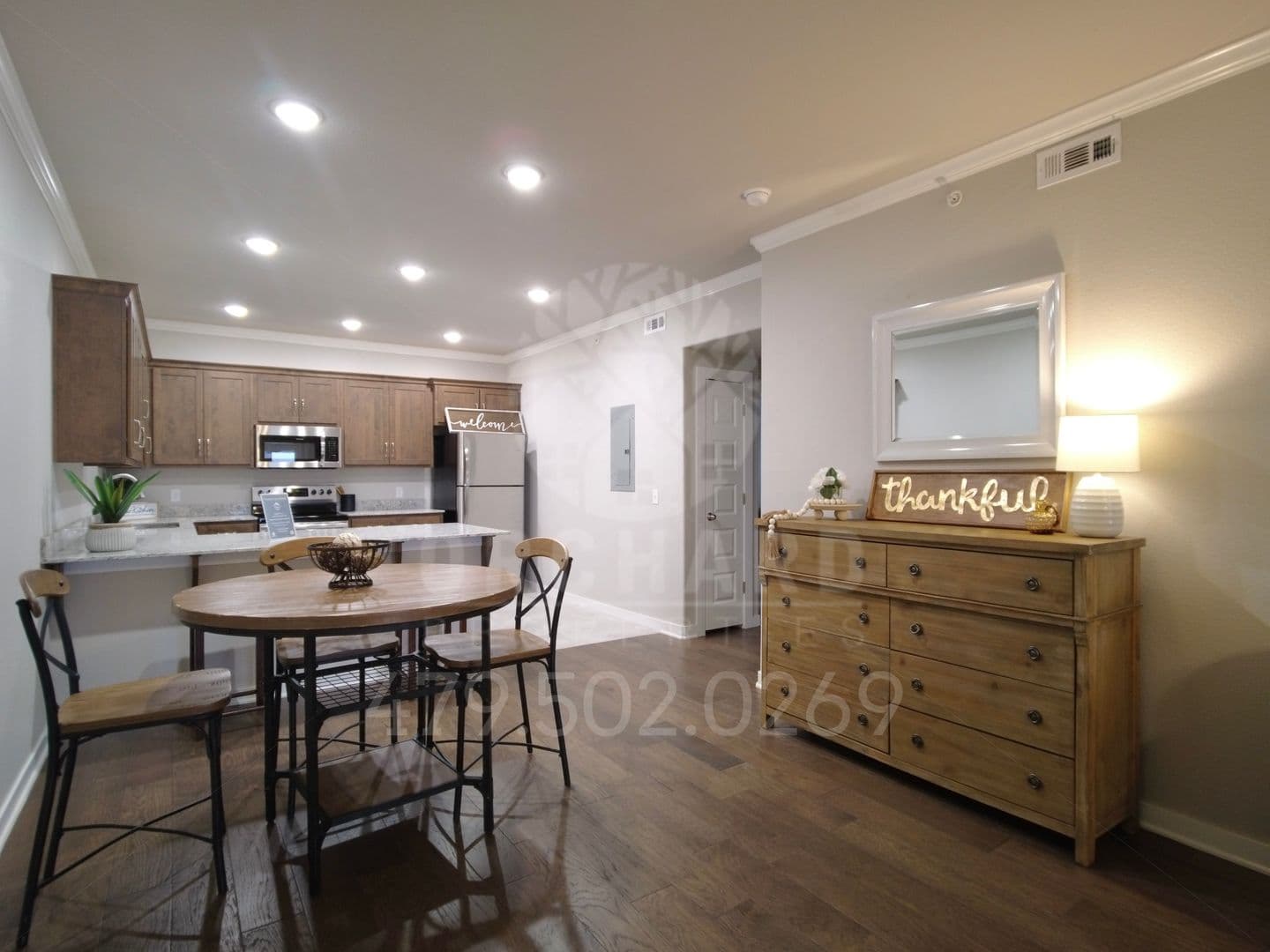 Siloam Springs Apartment: 1900 E. Brookview Circle