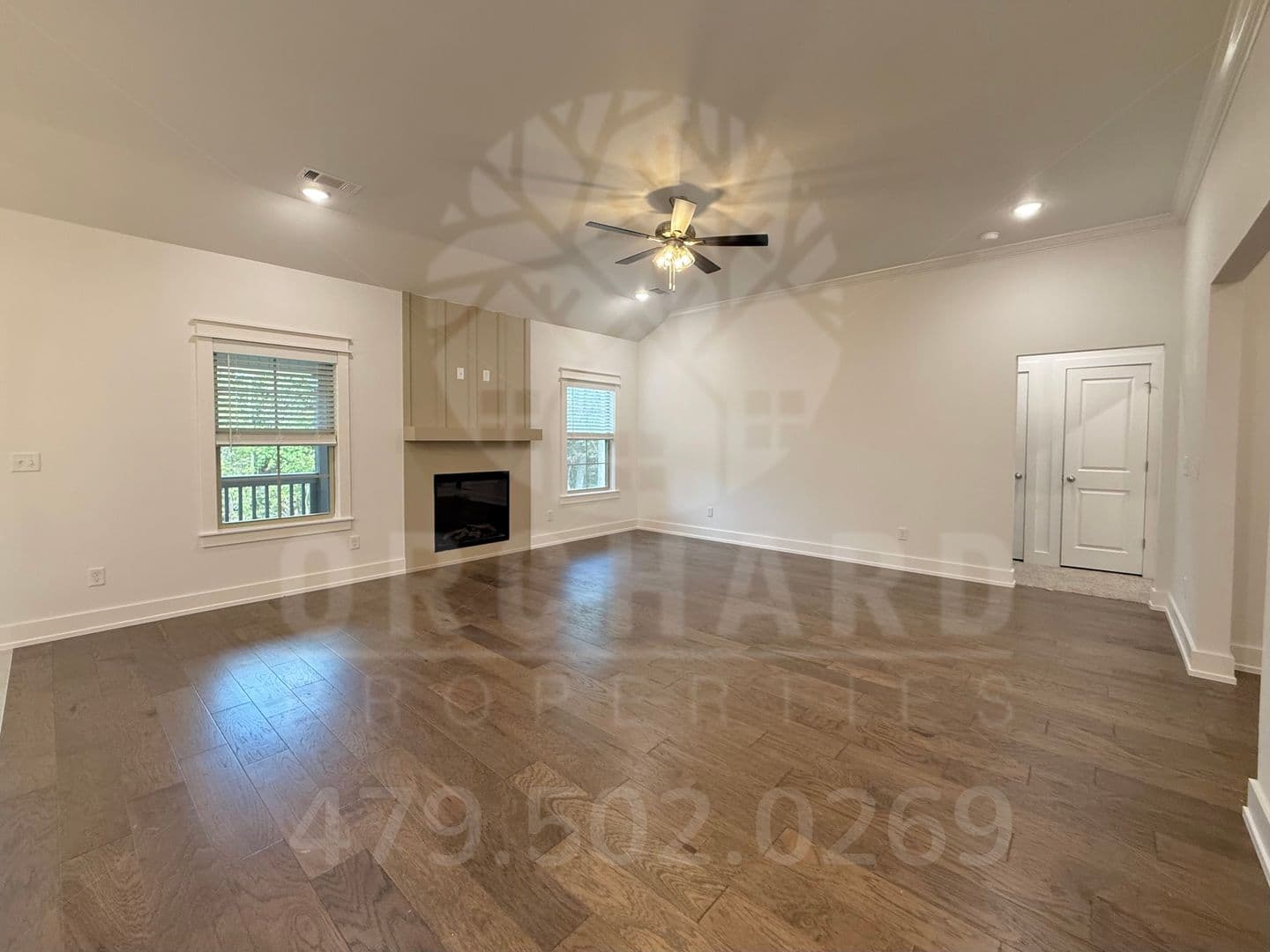 Bella Vista House: 8 Magrath Place