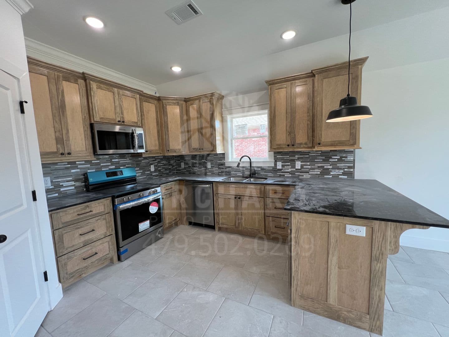 Tontitown House: 1021 Silver Birch St.