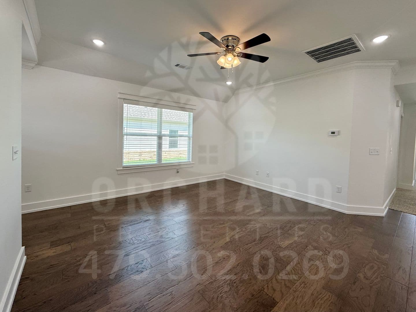 Siloam Springs Apartment: 2005 E Brookview Drive