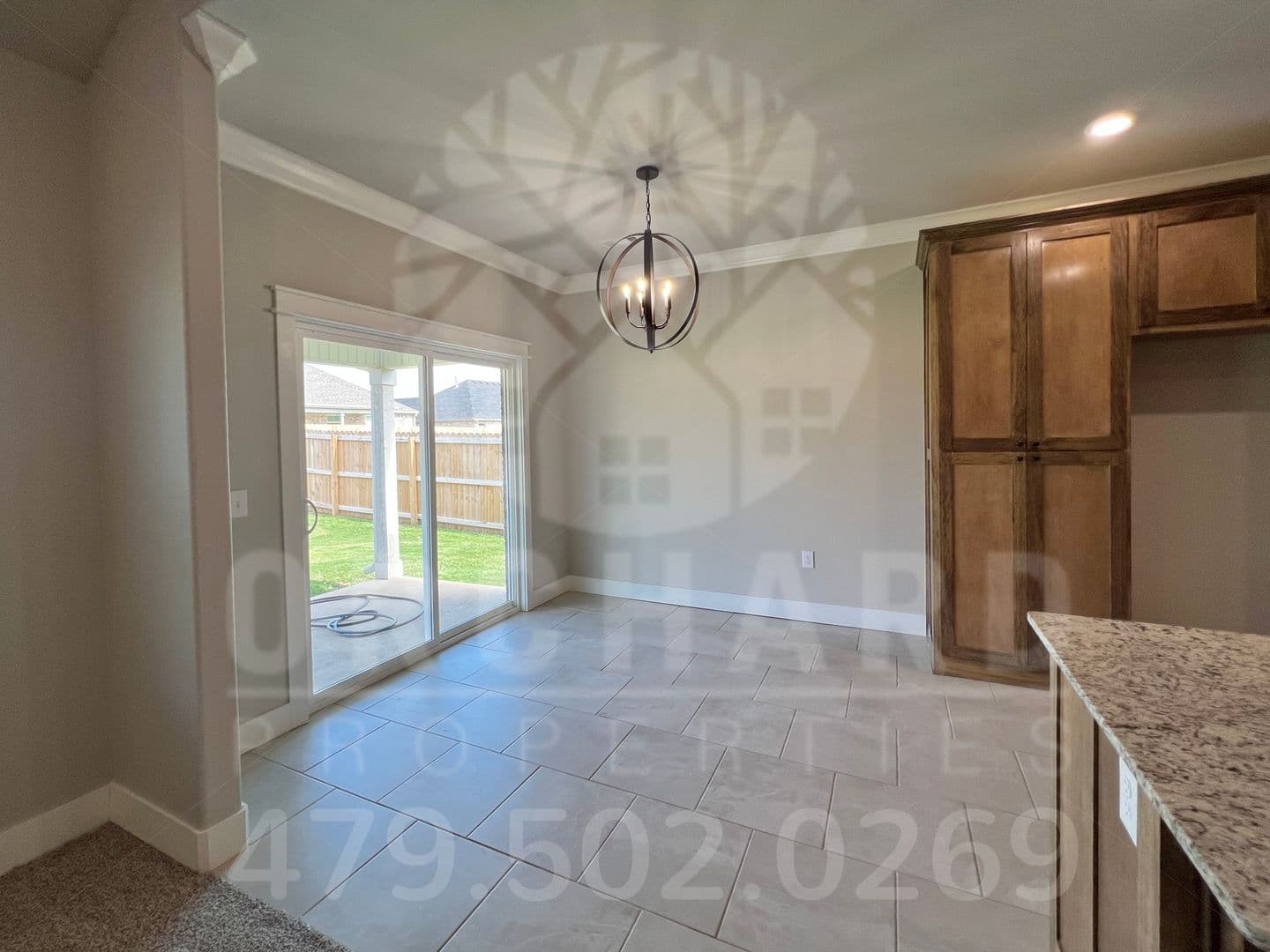 Tontitown House: 906 Hampton Street