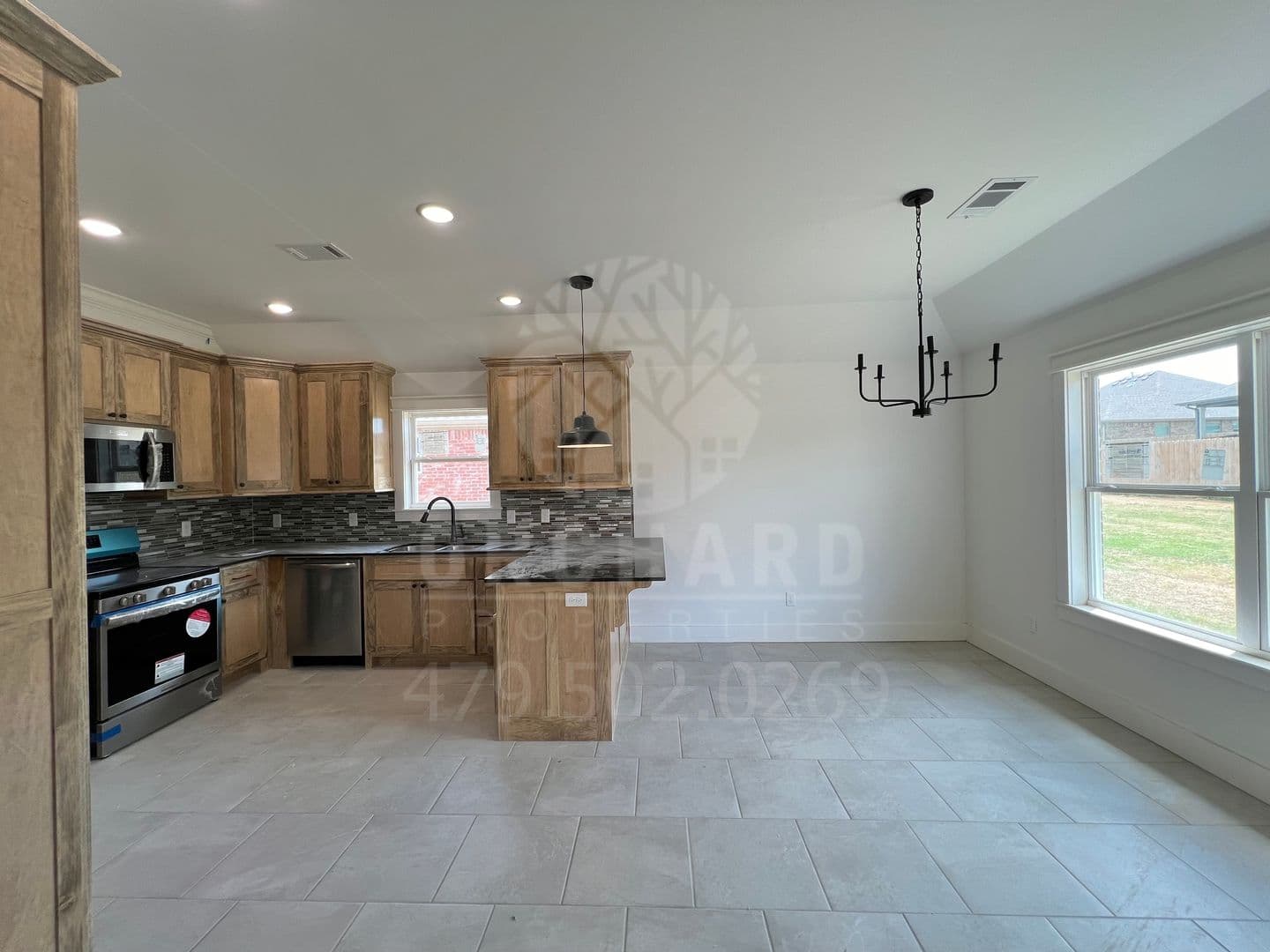 Tontitown House: 1021 Silver Birch St.