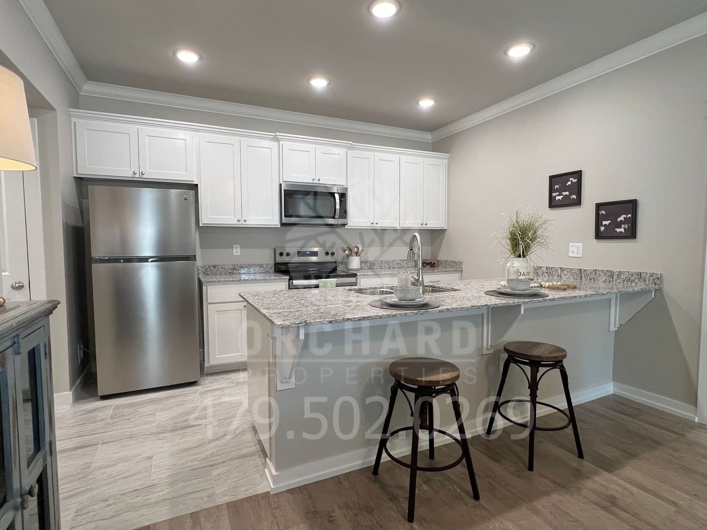 Conway Apartment: 100 Bill Hegeman Blvd., K