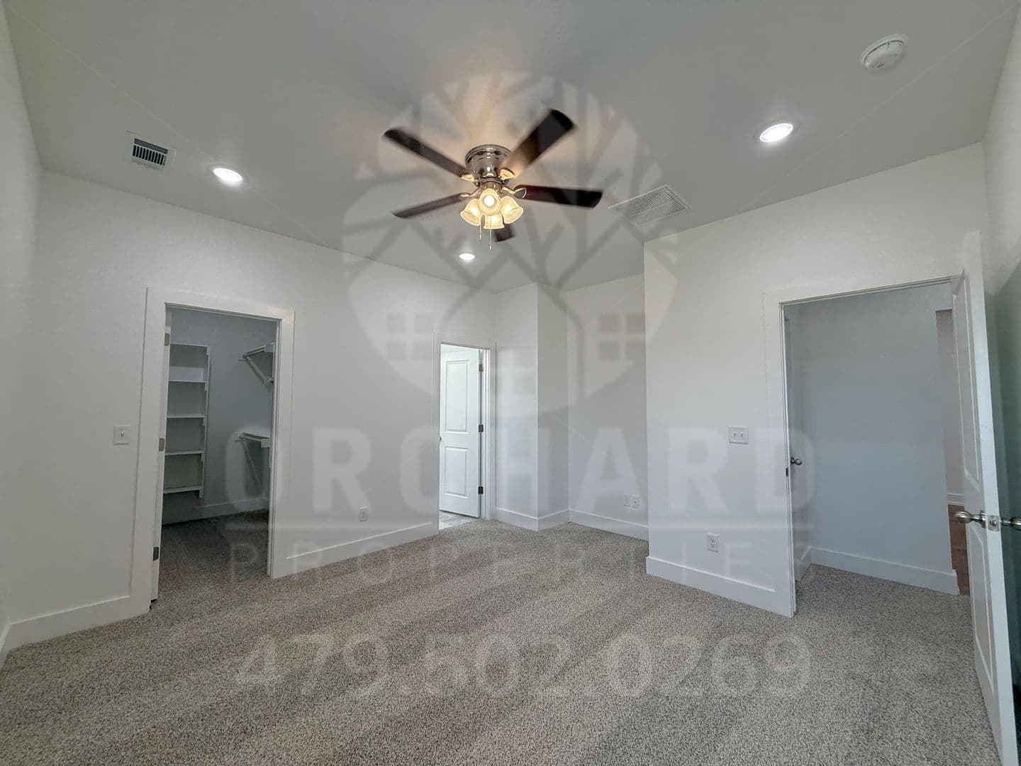Siloam Springs Apartment: 3007 N Conway Drive