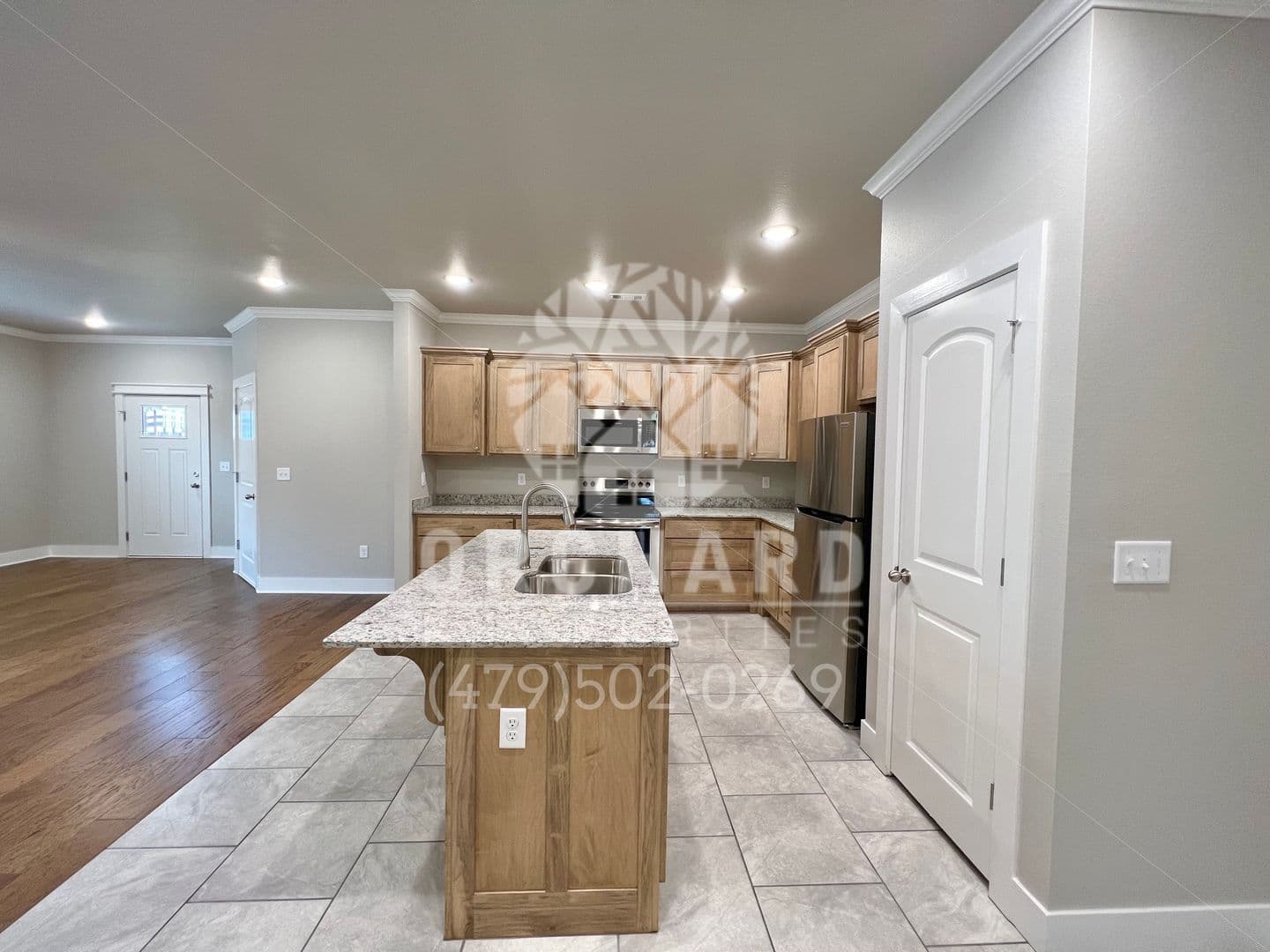 Tontitown Apartment: 544 Bradford Drive