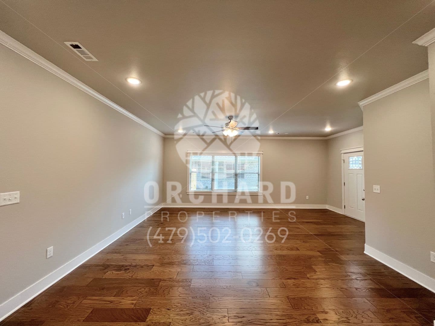 Tontitown Apartment: 544 Bradford Drive