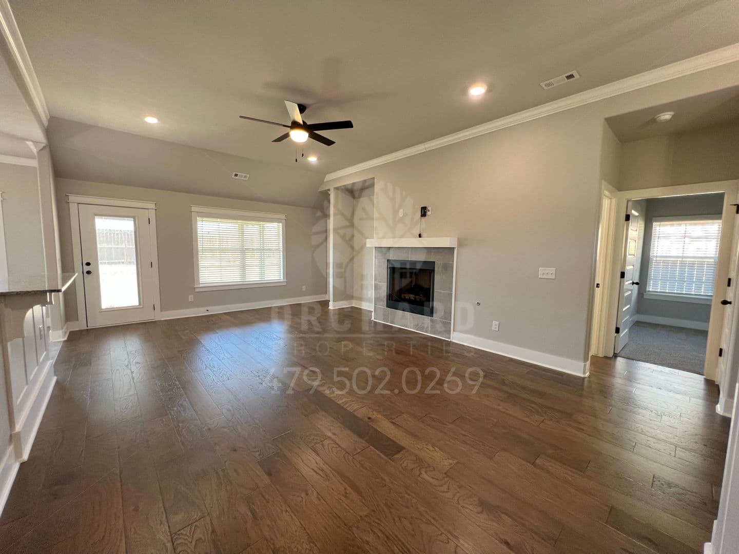 Farmington House: 18 E. Loveland Loop