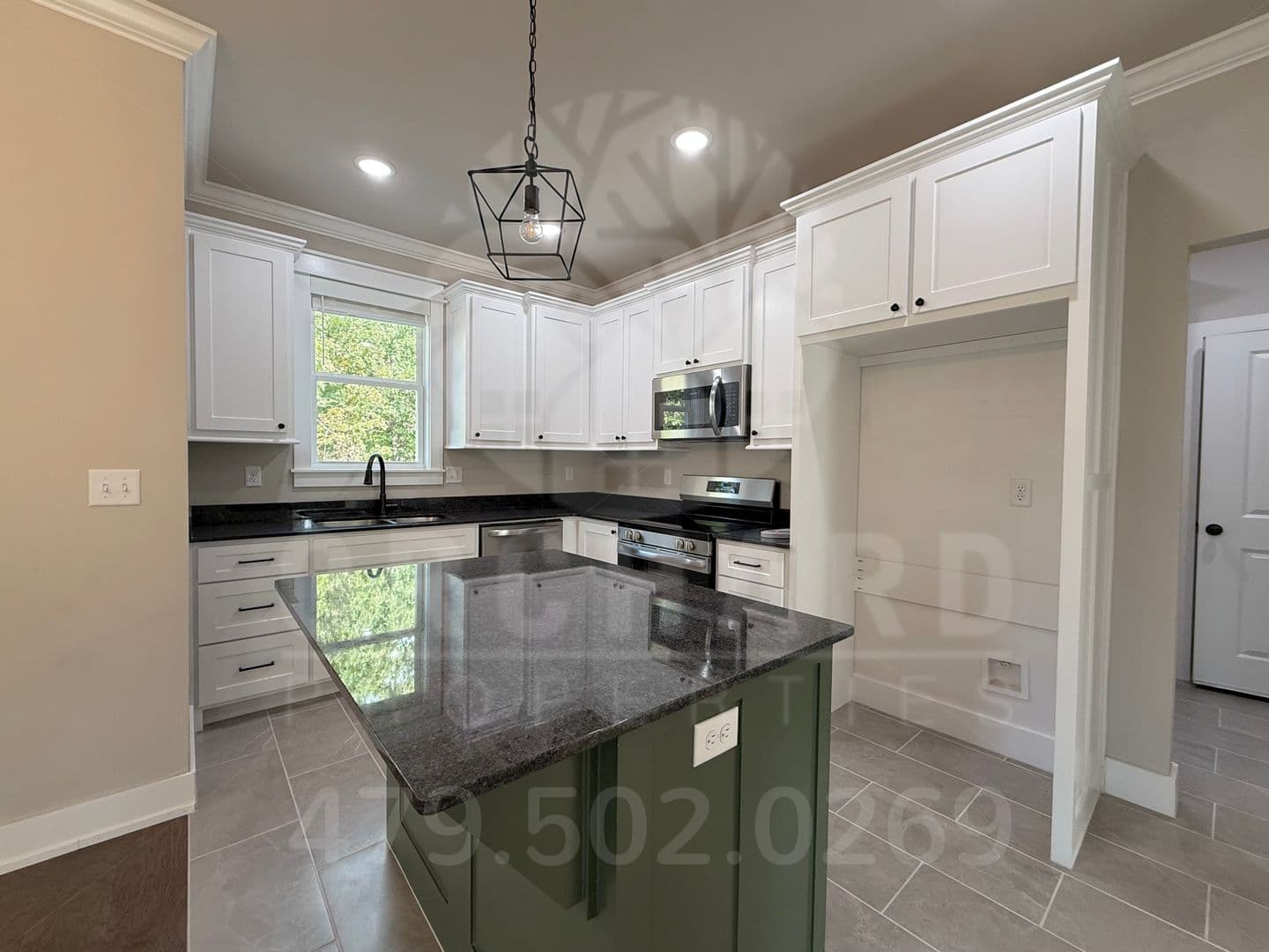 Bella Vista House: 7 Sandgate Drive
