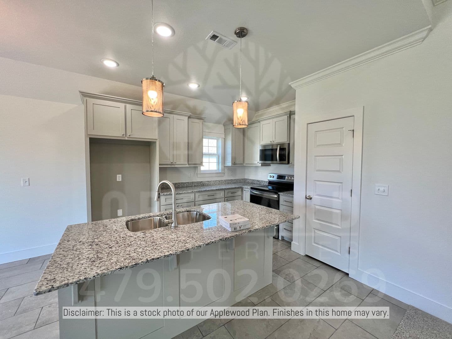 Bella Vista House: 8 Magrath Place