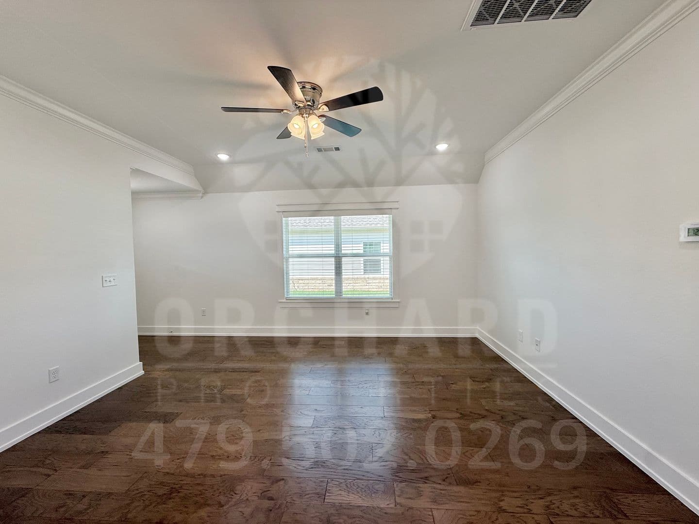 Siloam Springs Apartment: 2005 E Brookview Drive