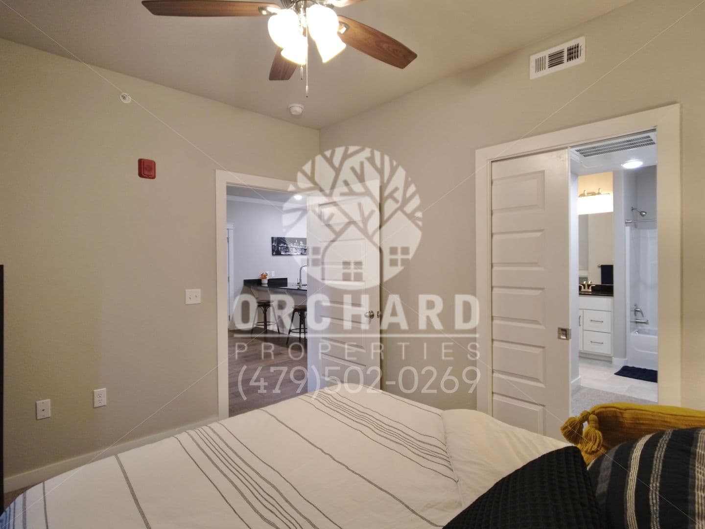 Siloam Springs Apartment: 2001 E. Brookview Circle