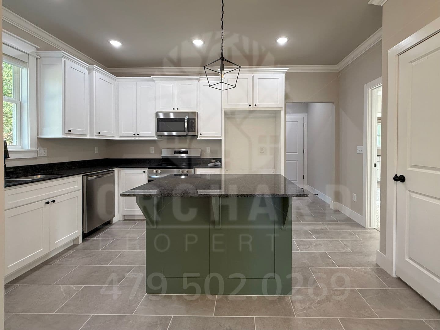 Bella Vista House: 7 Sandgate Drive