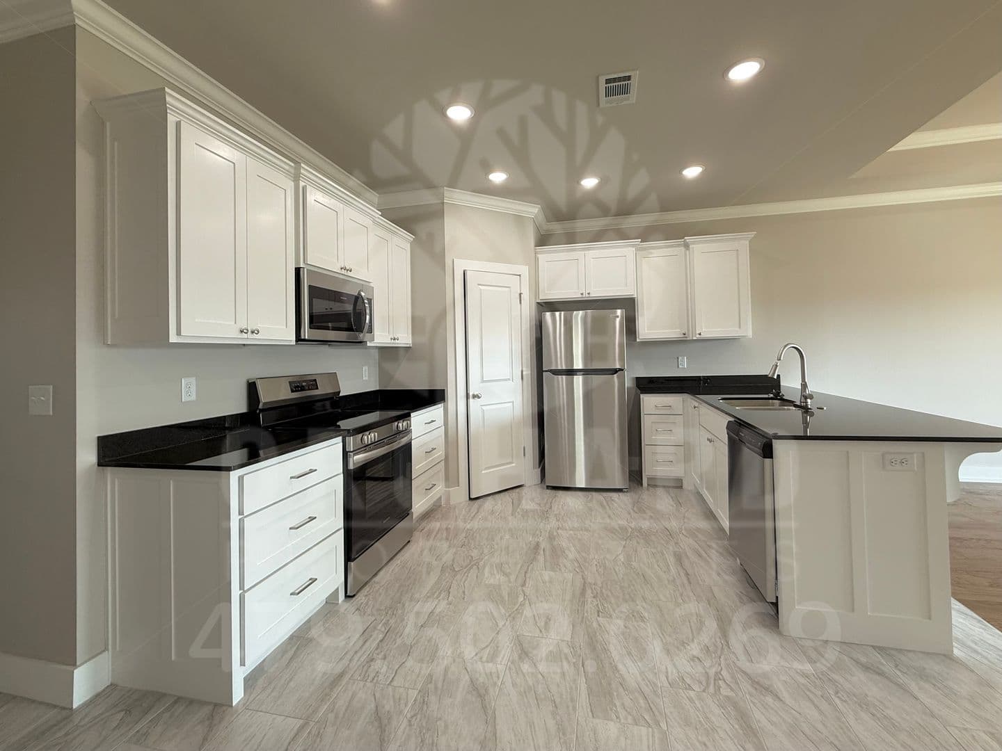 Siloam Springs Apartment: 2007 E. Brookview Drive