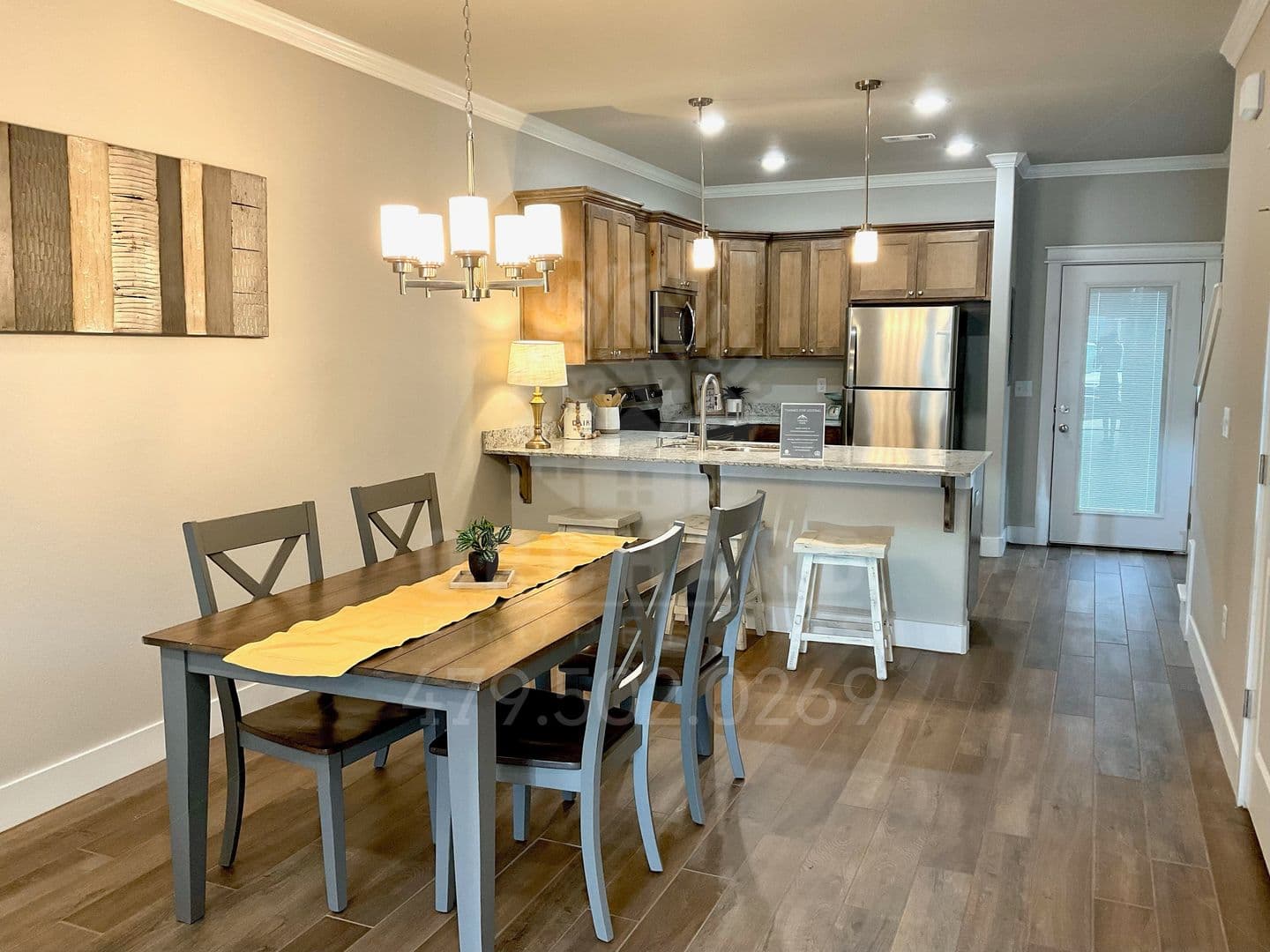 Siloam Springs Apartment: 1824-1834 E. Brookview Circle