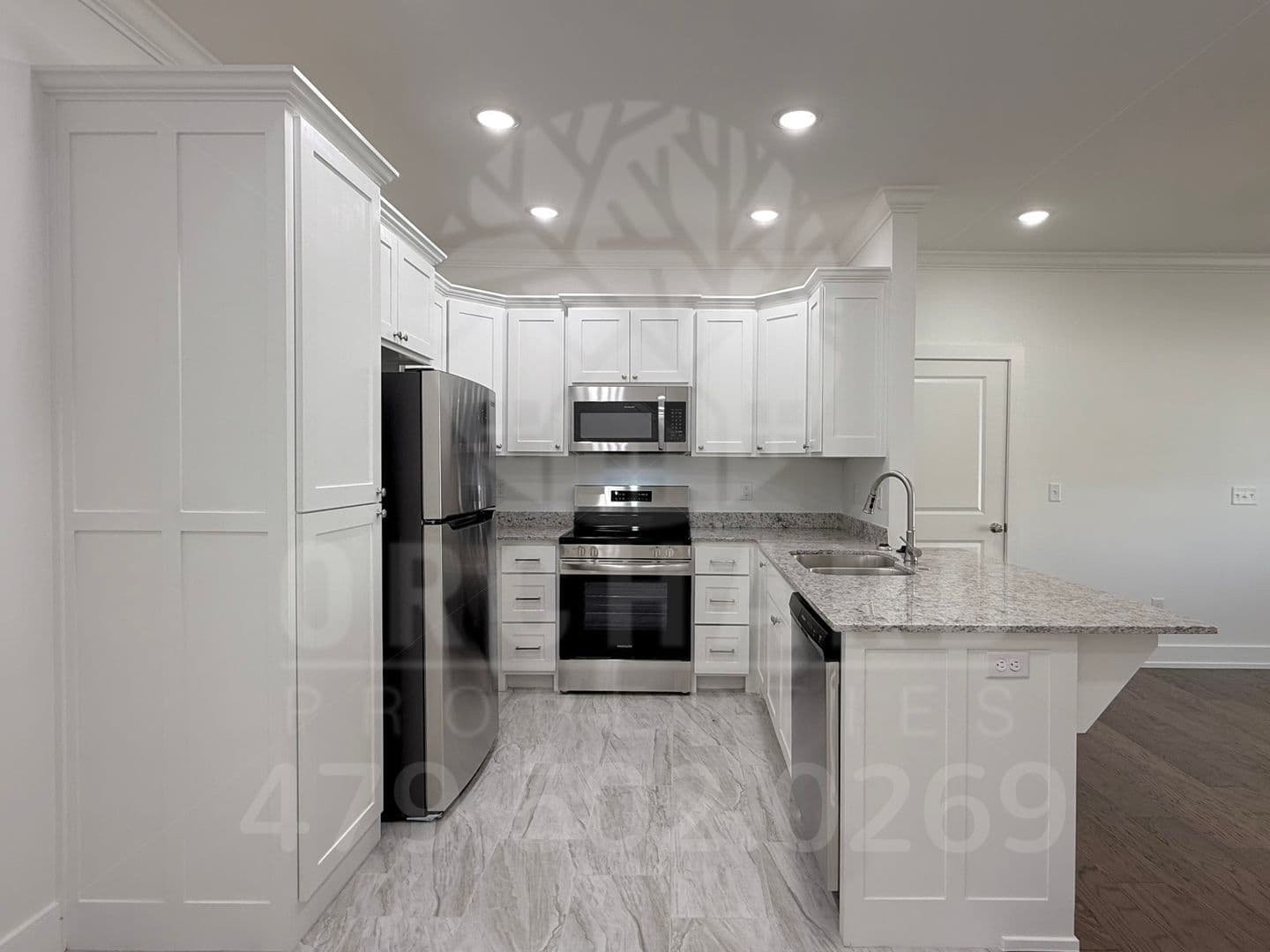 Siloam Springs Apartment: 2005 E Brookview Drive