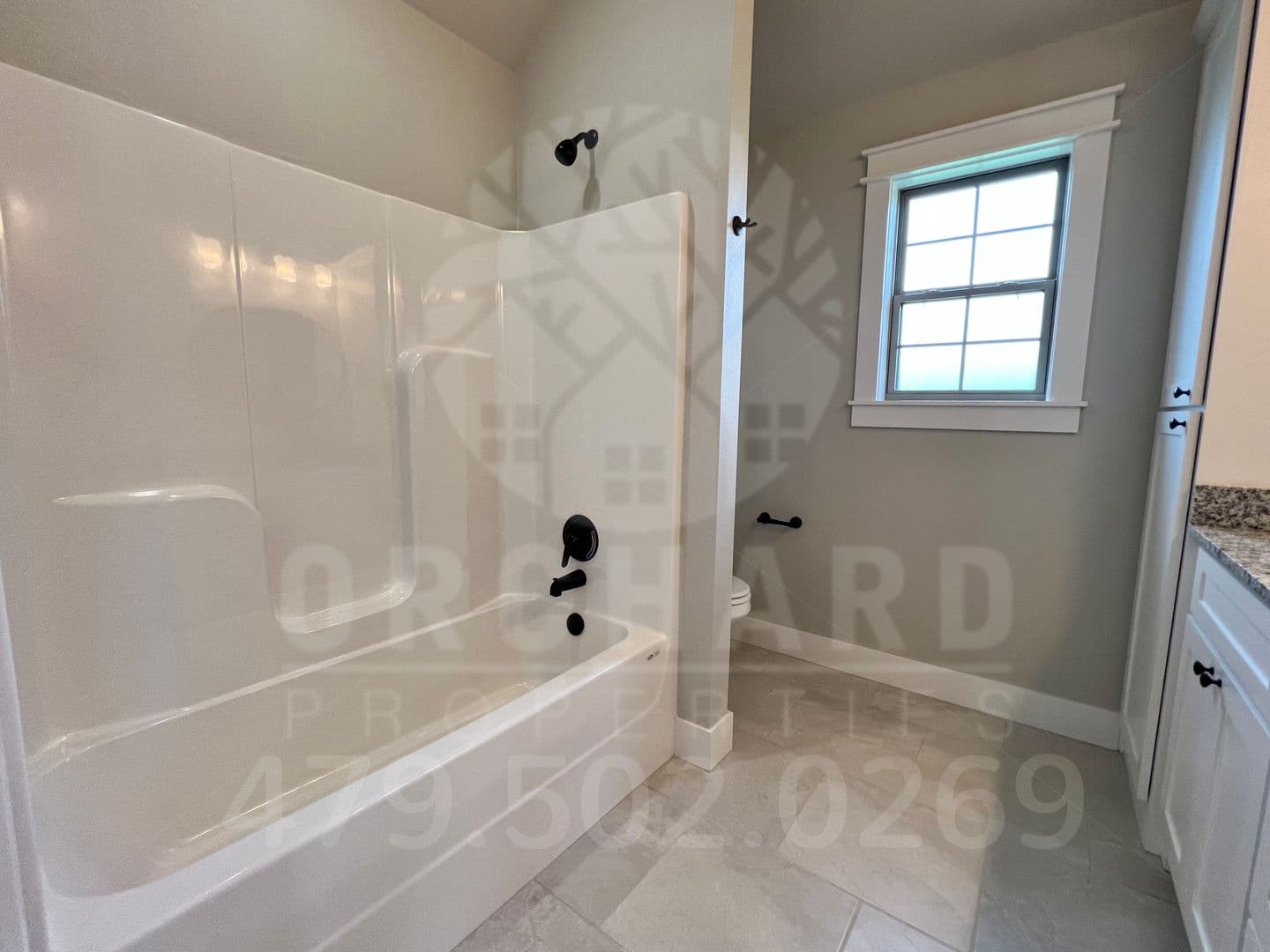 Siloam Springs House: 1904 E. Hudson Drive