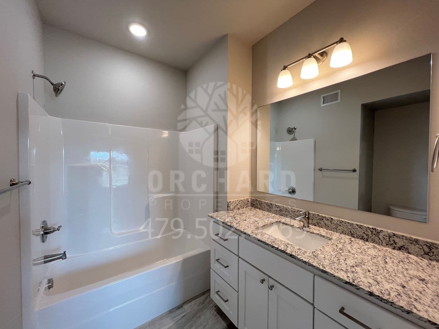 Conway Apartment: 100 Bill Hegeman Blvd., C
