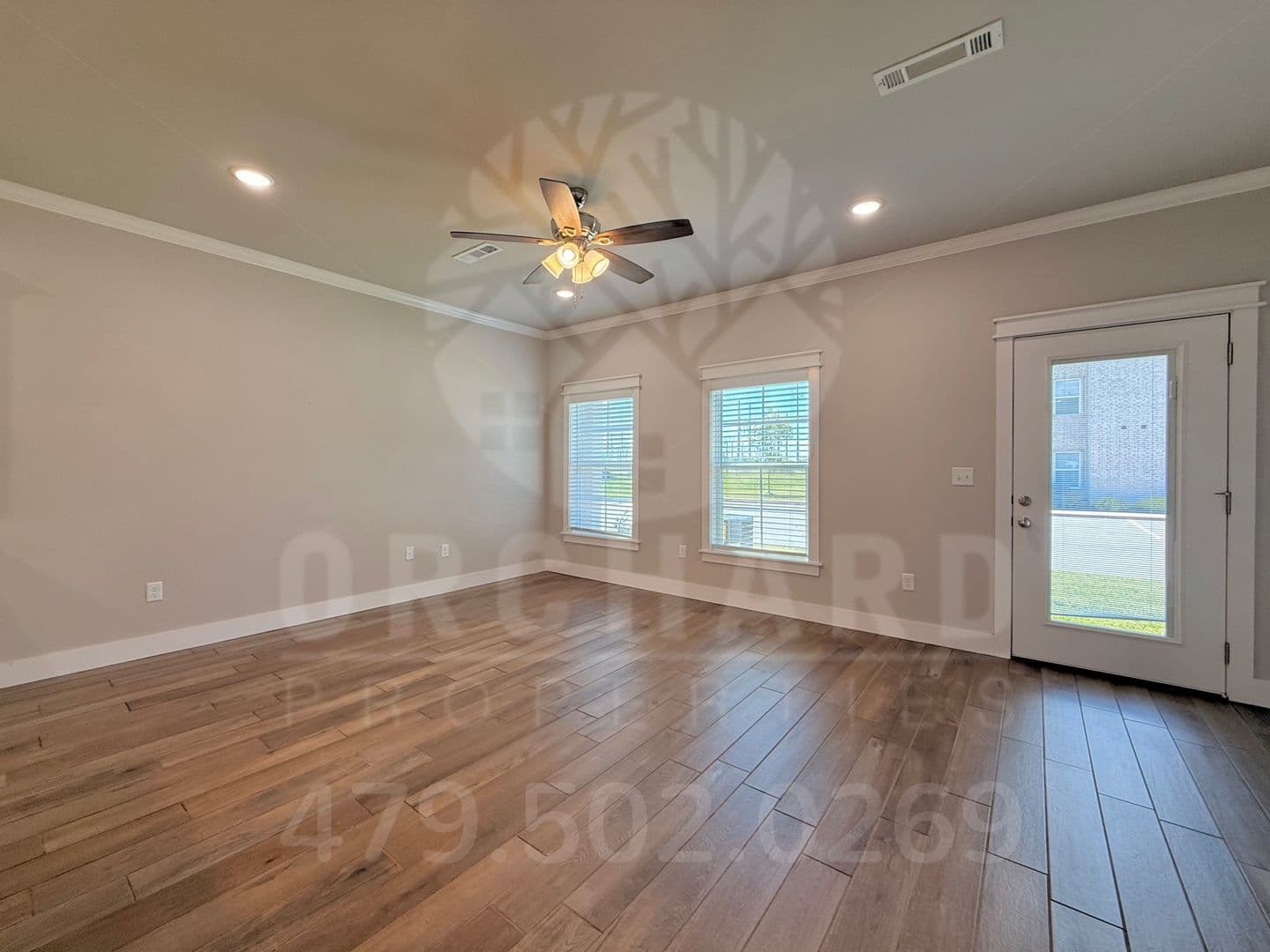 Siloam Springs Apartment: 3012-3022 N. Conway Drive