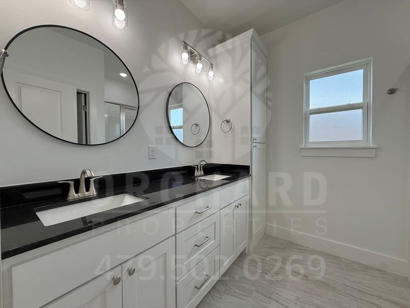 Siloam Springs Apartment: 2000 E. Brookview Drive
