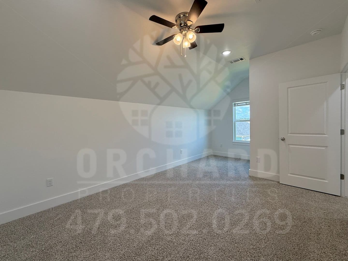 Siloam Springs Apartment: 2005 E Brookview Drive
