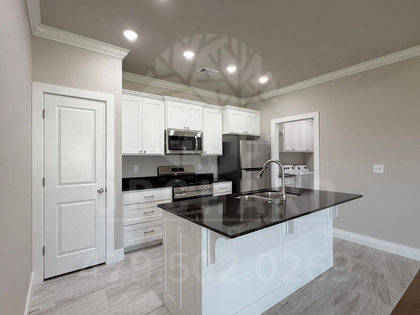 Siloam Springs Apartment: 3011 N. Conway Drive