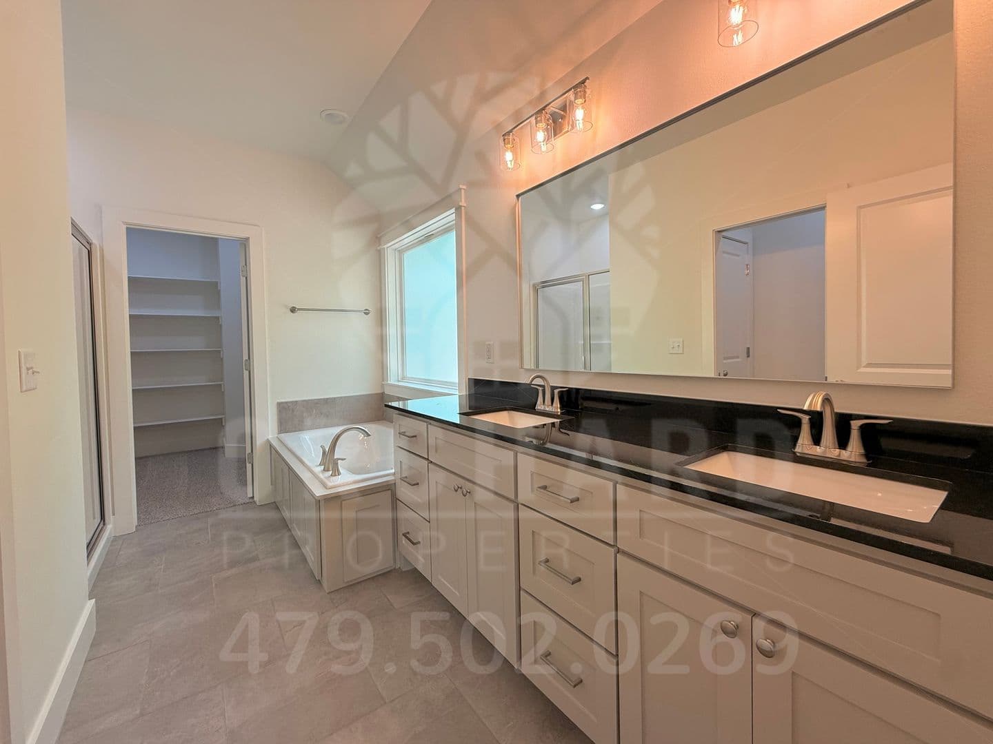 Bella Vista House: 15 Lochgilphead Lane