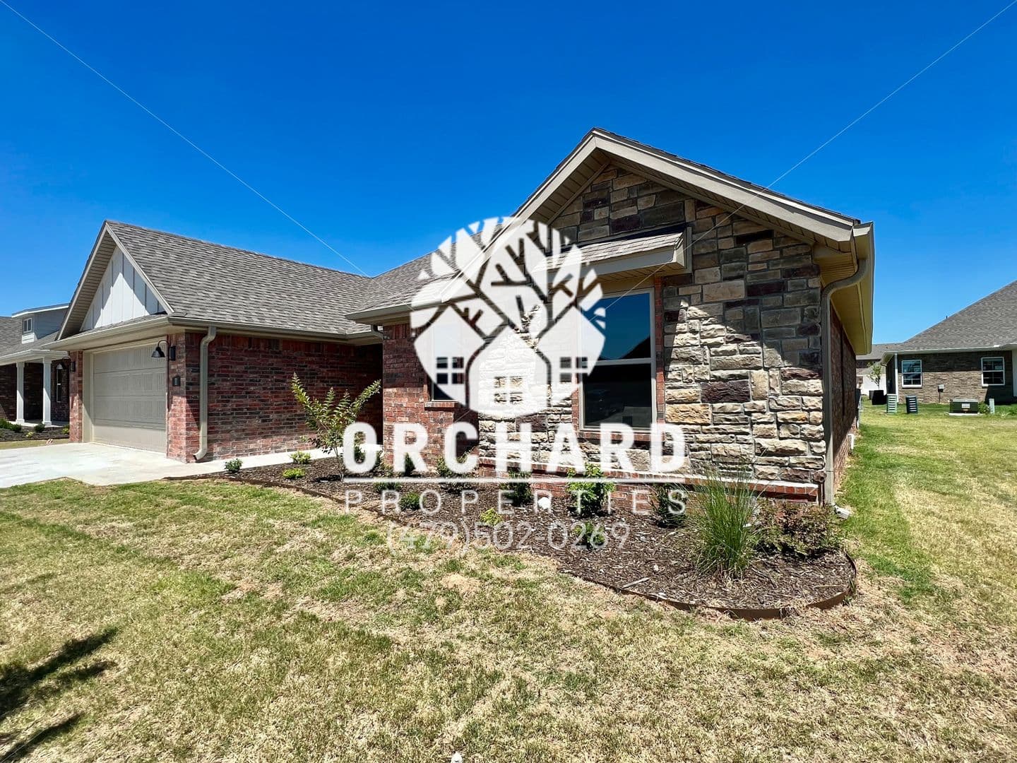 Farmington House: 11 E Loveland Loop
