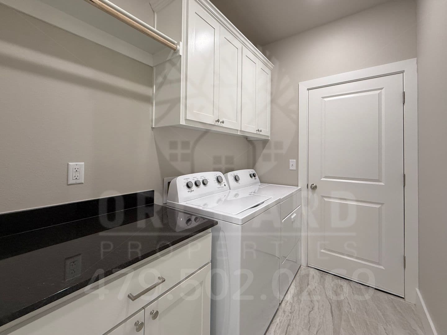 Siloam Springs Apartment: 3011 N. Conway Drive