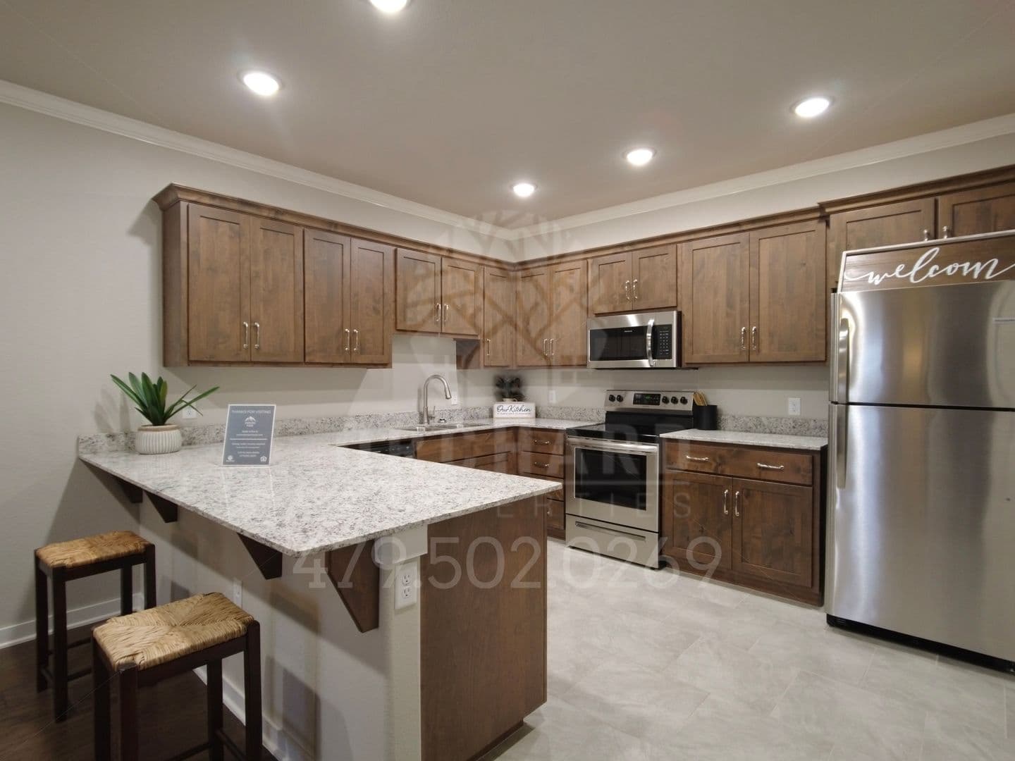 Siloam Springs Apartment: 2001 E. Brookview Circle